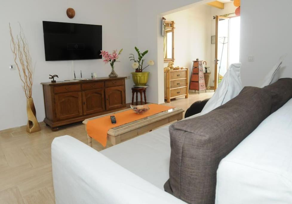 Villa La Isla By Rentaholidayslanzarote Playa Blanca  Buitenkant foto