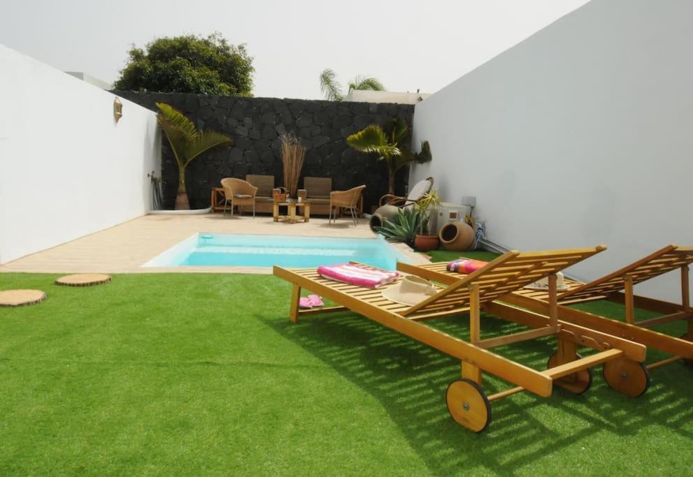 Villa La Isla By Rentaholidayslanzarote Playa Blanca  Buitenkant foto